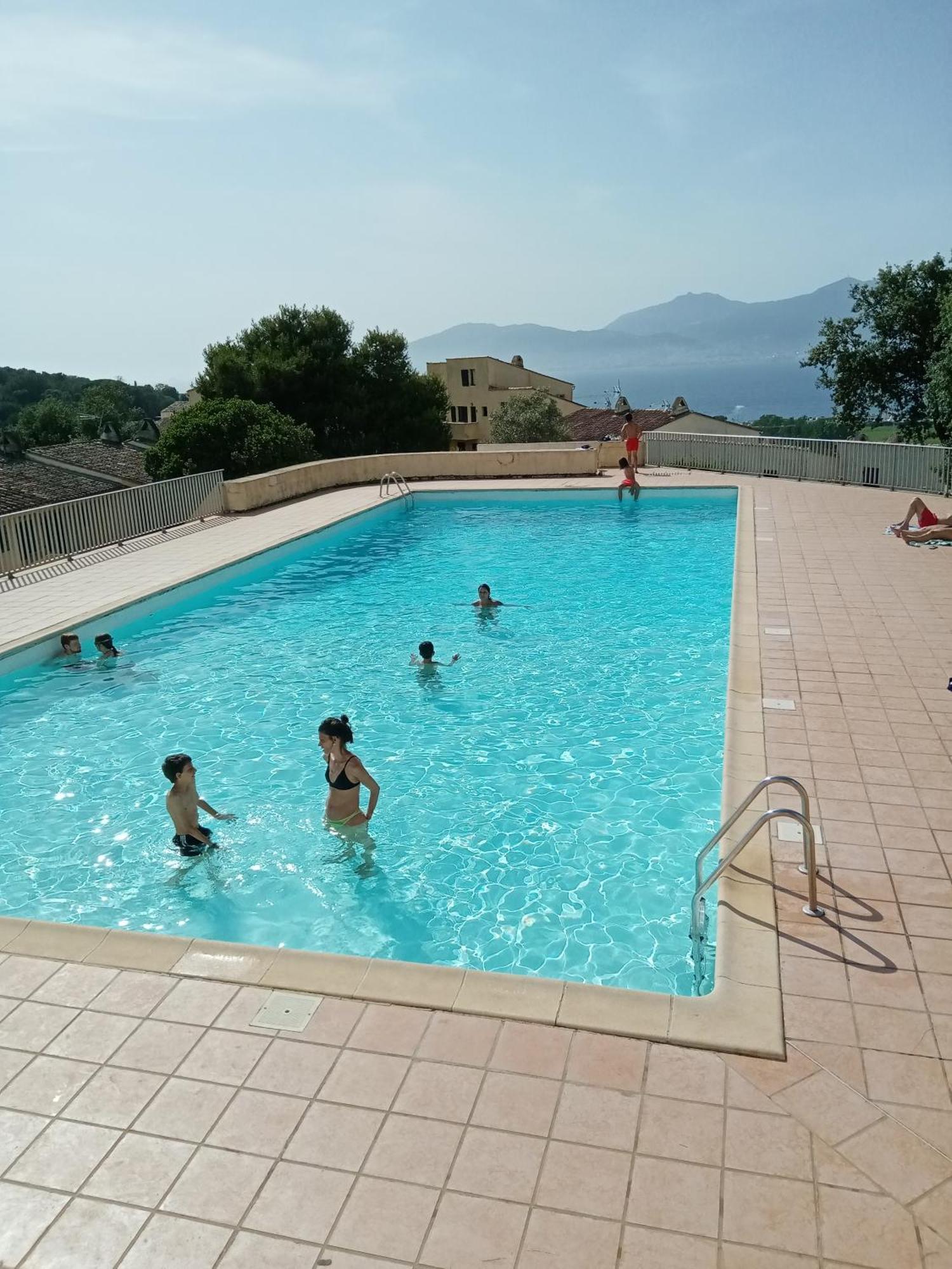 Appart 5 Personnes A Porticcio Avec 2 Piscines Materiel Enfant ,Bebe Clim Eksteriør bilde